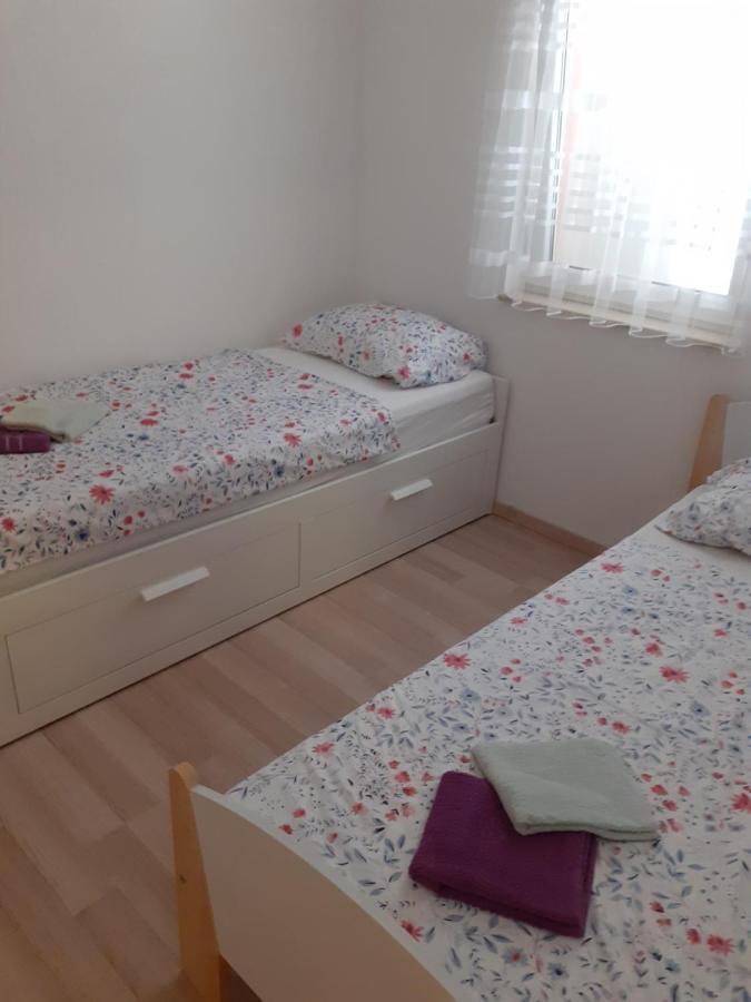 Apartmani Kid ヴィル エクステリア 写真